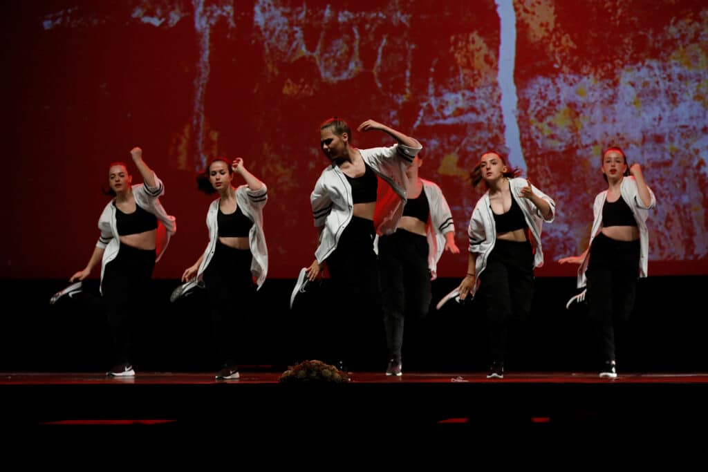 Team de HipHop en el festival de dansa 2022, que també  va quedar subcampió a Girona